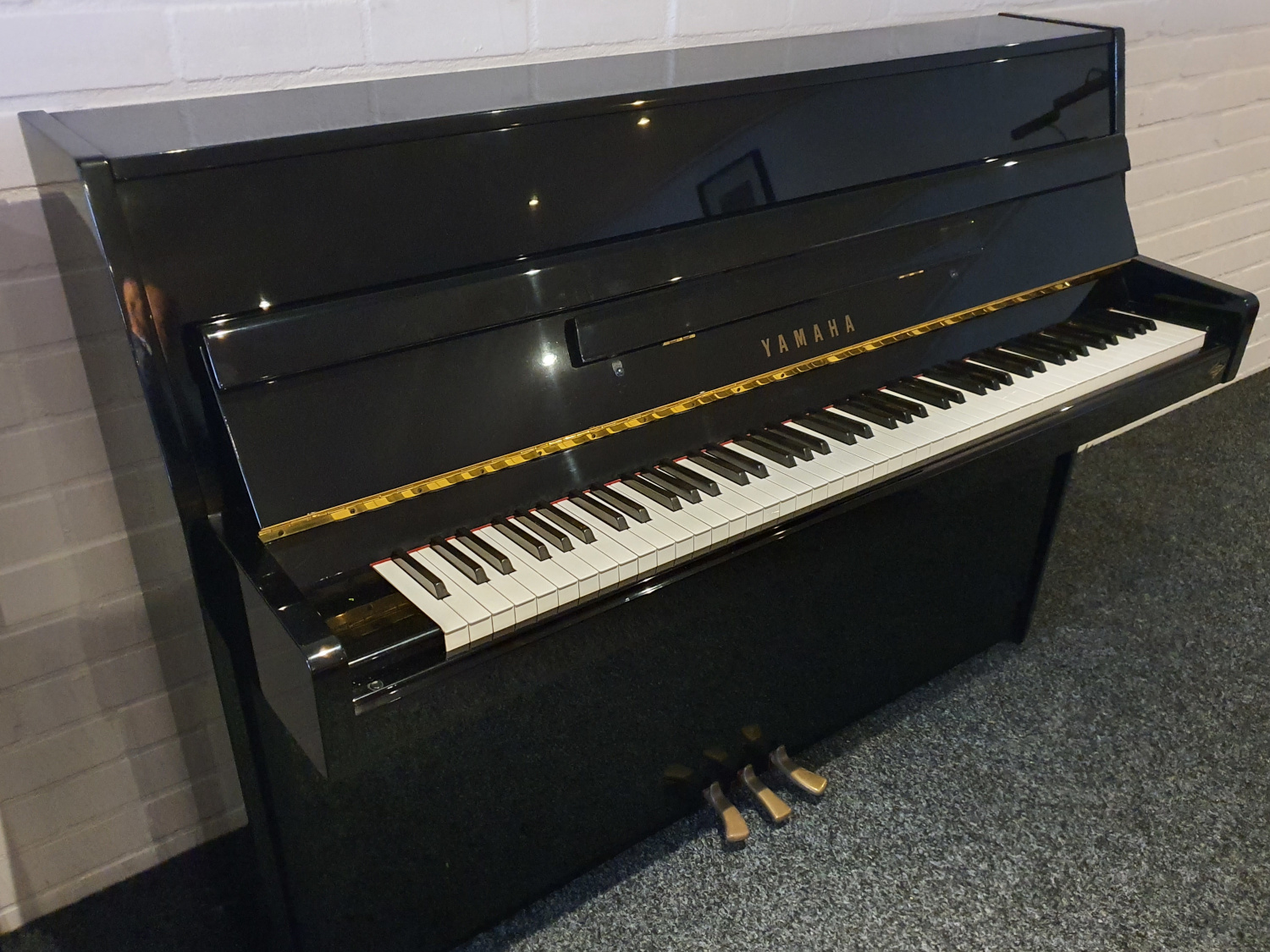 Sloot Pianoservice: Yamaha M-108
